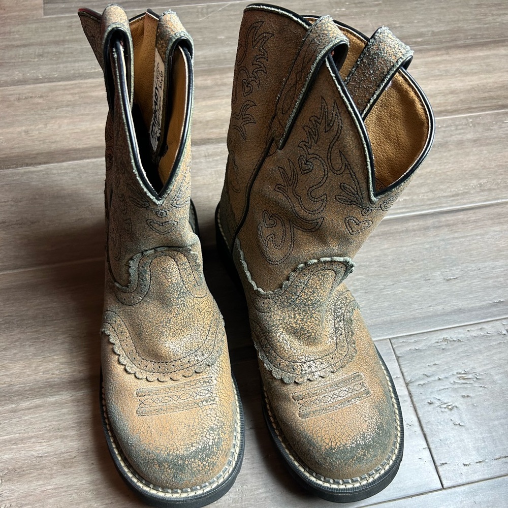 Ariat Fatboy Women’s cowboy boots size 10B